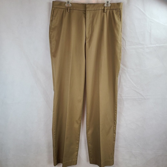 NWOT Dockers Men's (36 x 34) Tan Classic Fit Flat Front Chino Pants - Picture 1 of 8